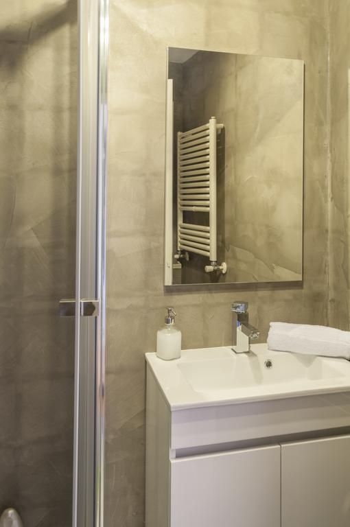 Contemporary Lisbon Apartment In Historical Chiado Exteriér fotografie