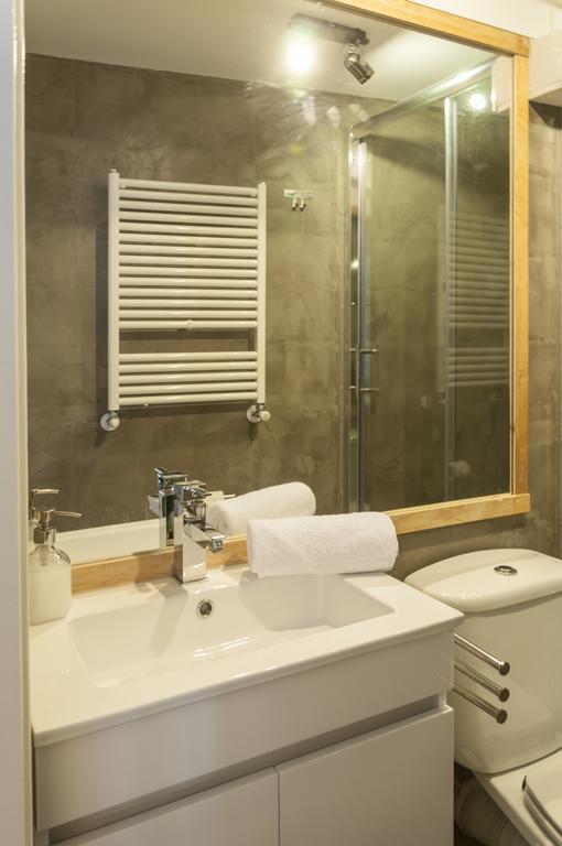 Contemporary Lisbon Apartment In Historical Chiado Exteriér fotografie